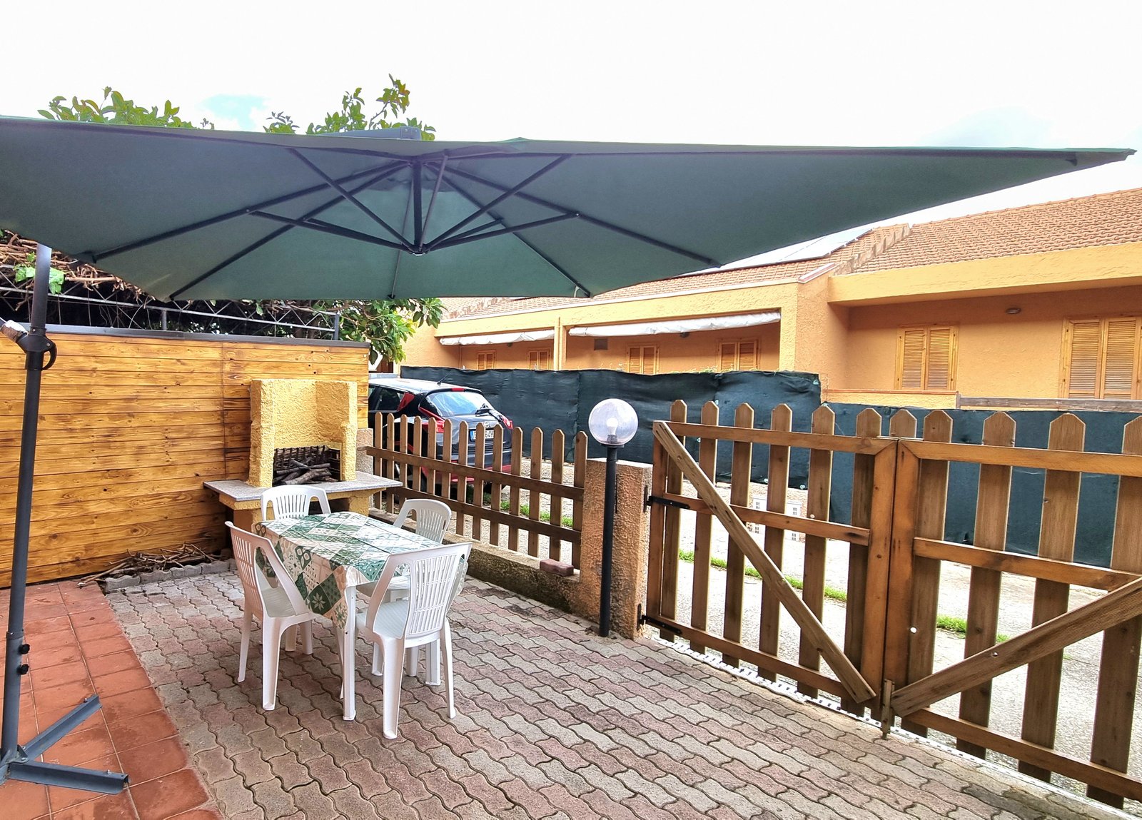 apartment private garden alghero